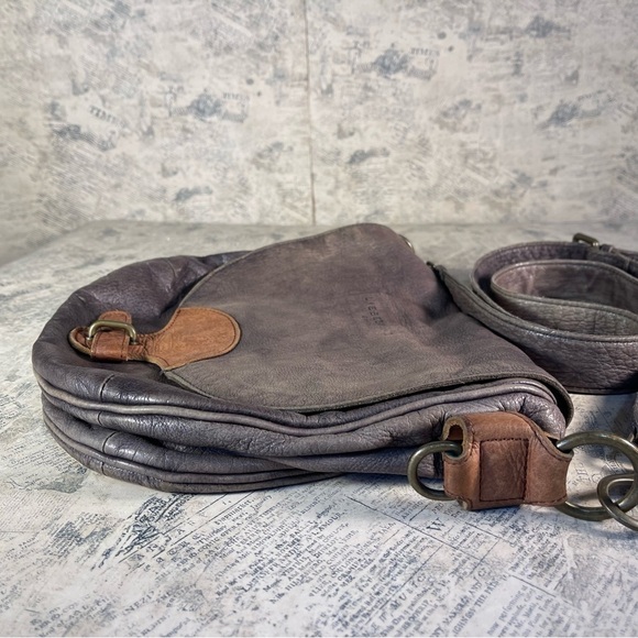 Liebeskind crossbody/messenger leather bag - Picture 4 of 16